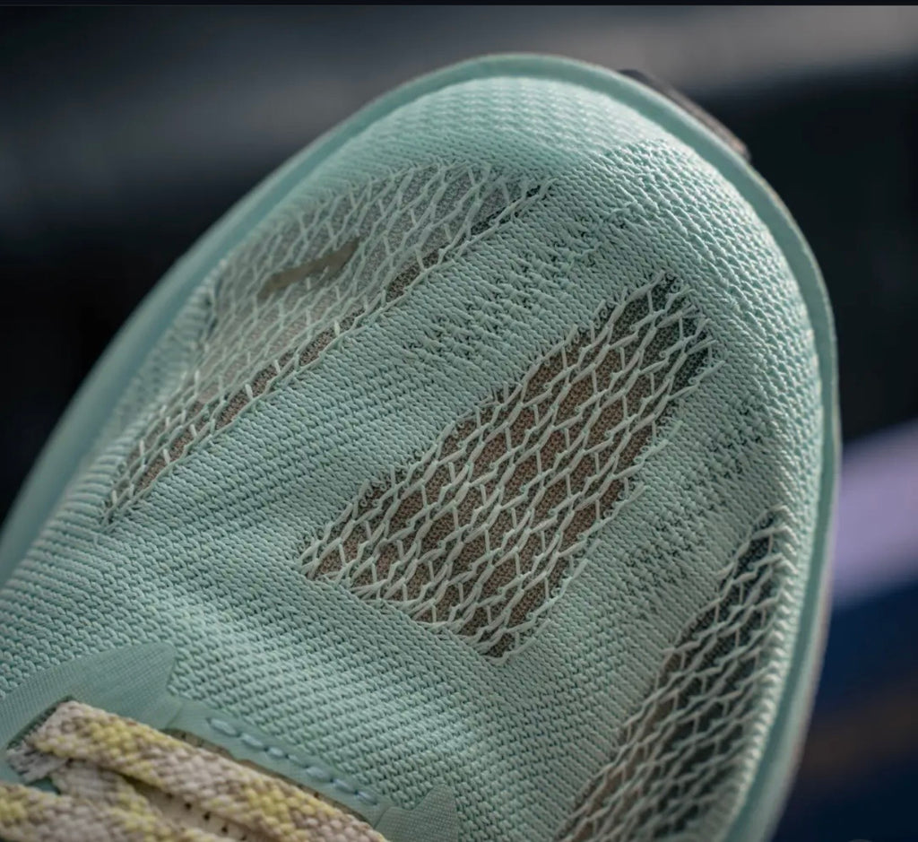 Brooks Hyperion Max 3 Yucca Nightlife