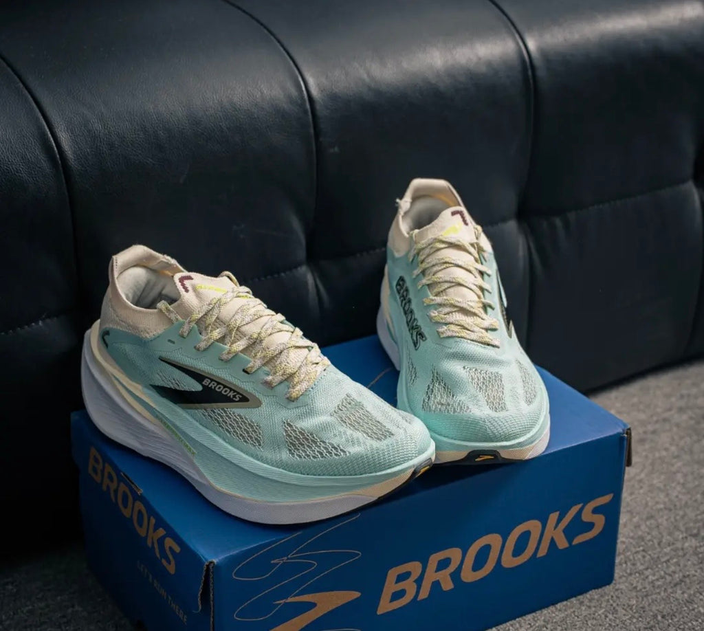 Brooks Hyperion Max 3 Yucca Nightlife