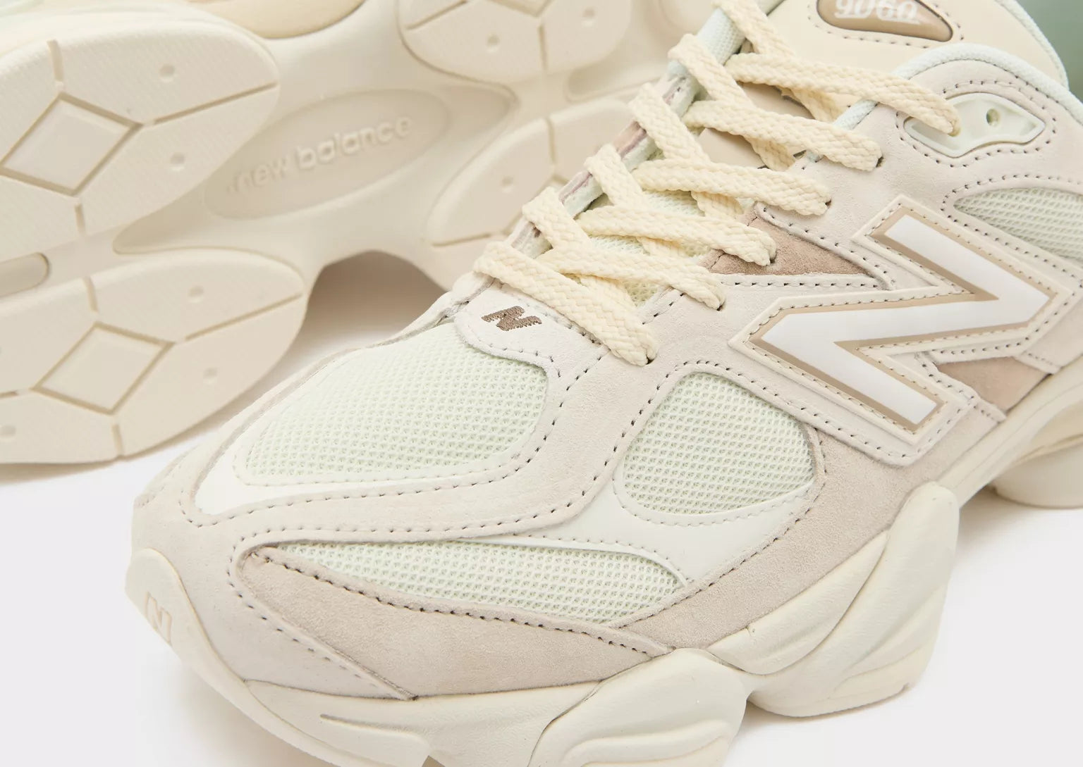 New Balance NB 9060 White Beige