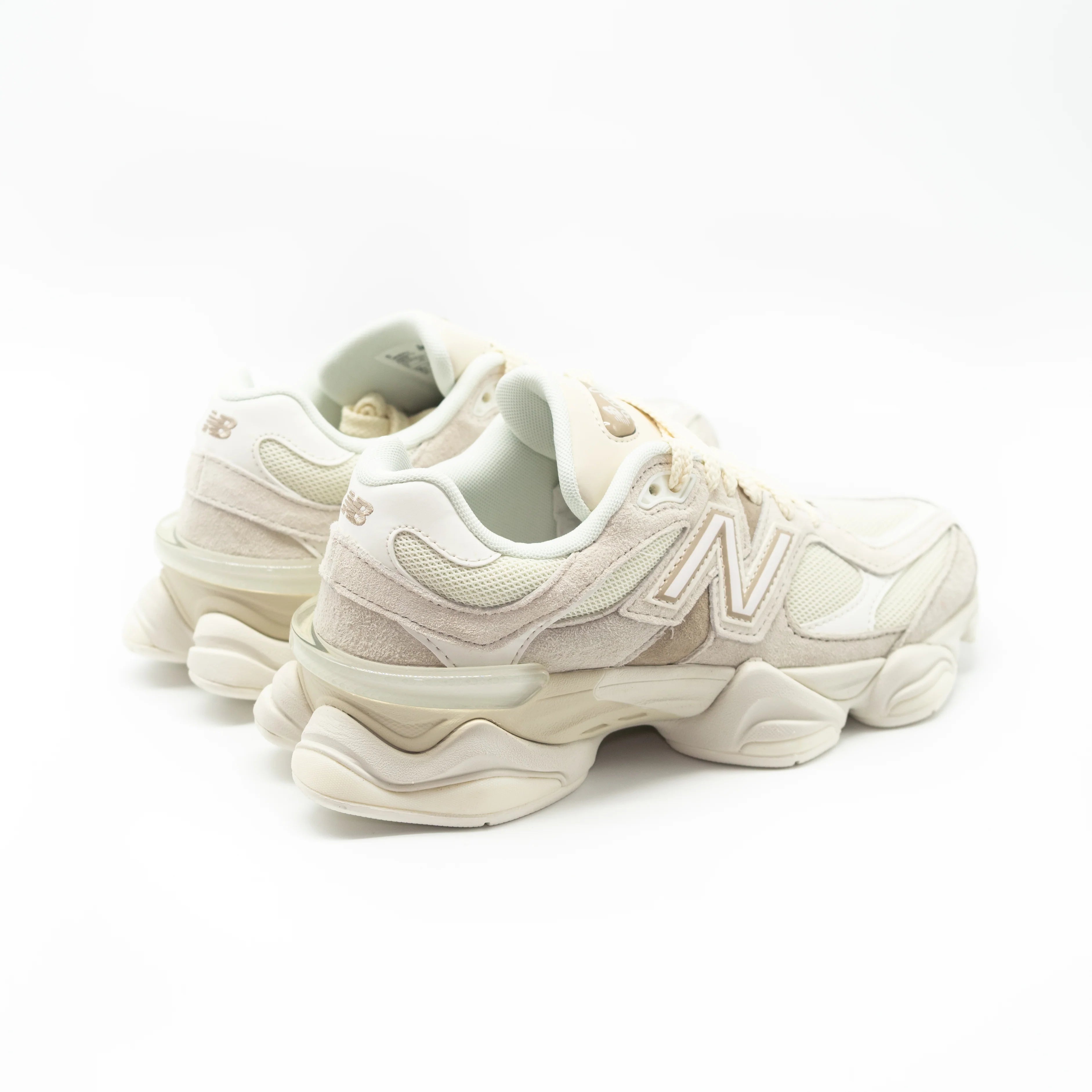 New Balance NB 9060 White Beige