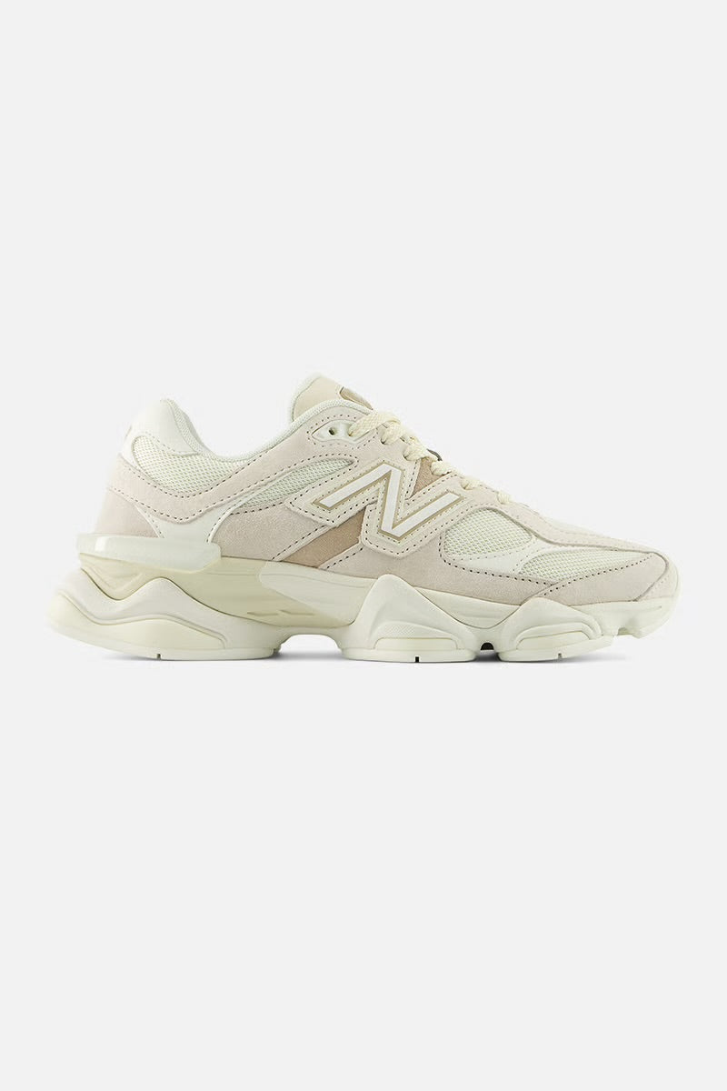 New Balance NB 9060 White Beige