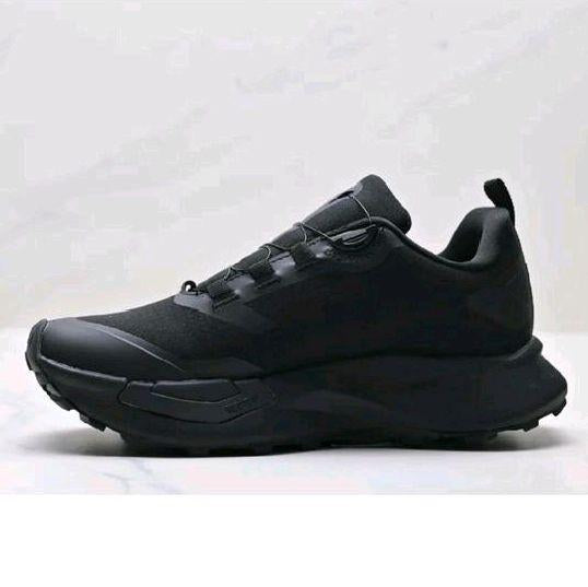 The North Face VECTIV Enduris 4 –  Black