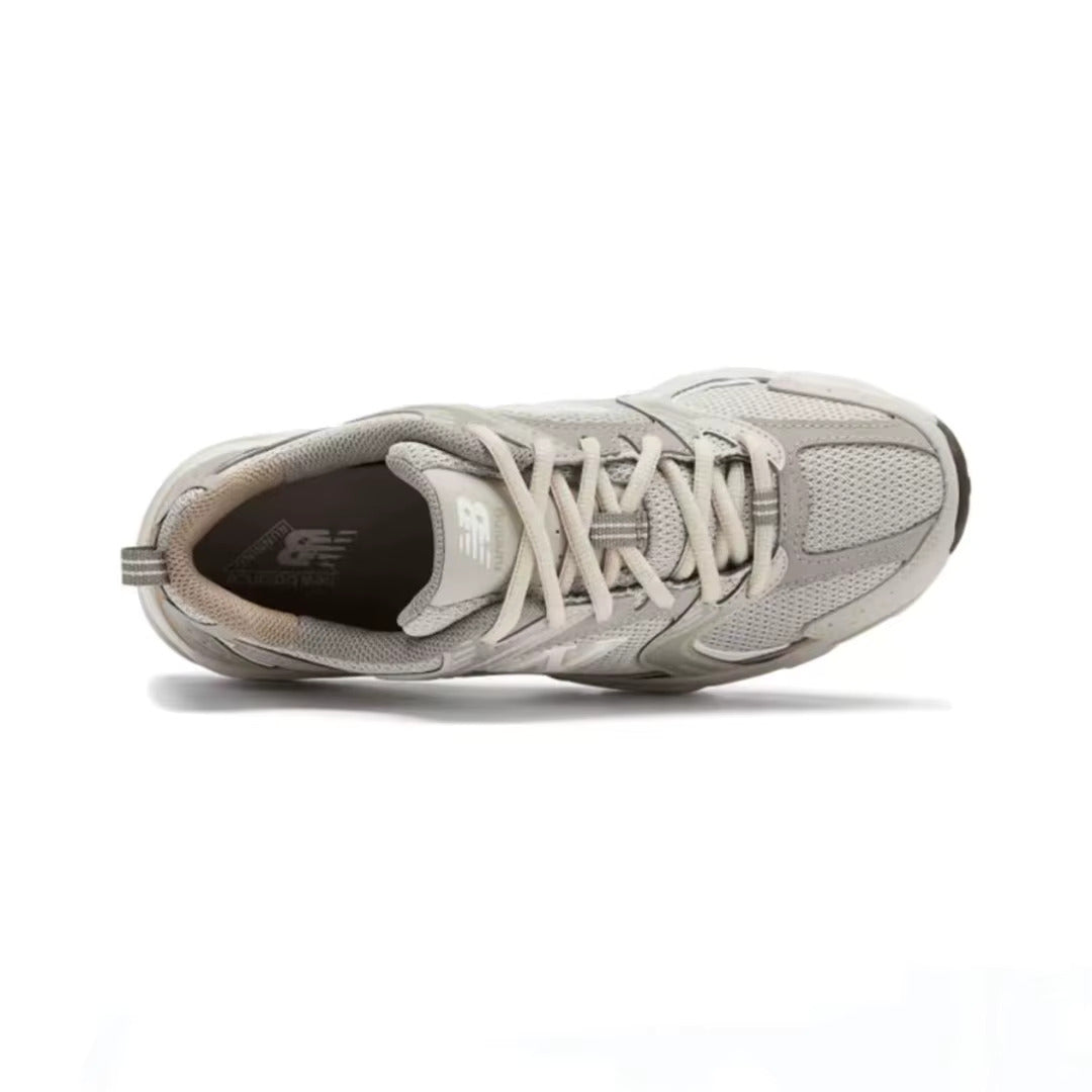 New Balance 530 écru (colore introvabile sul mercato italiano)