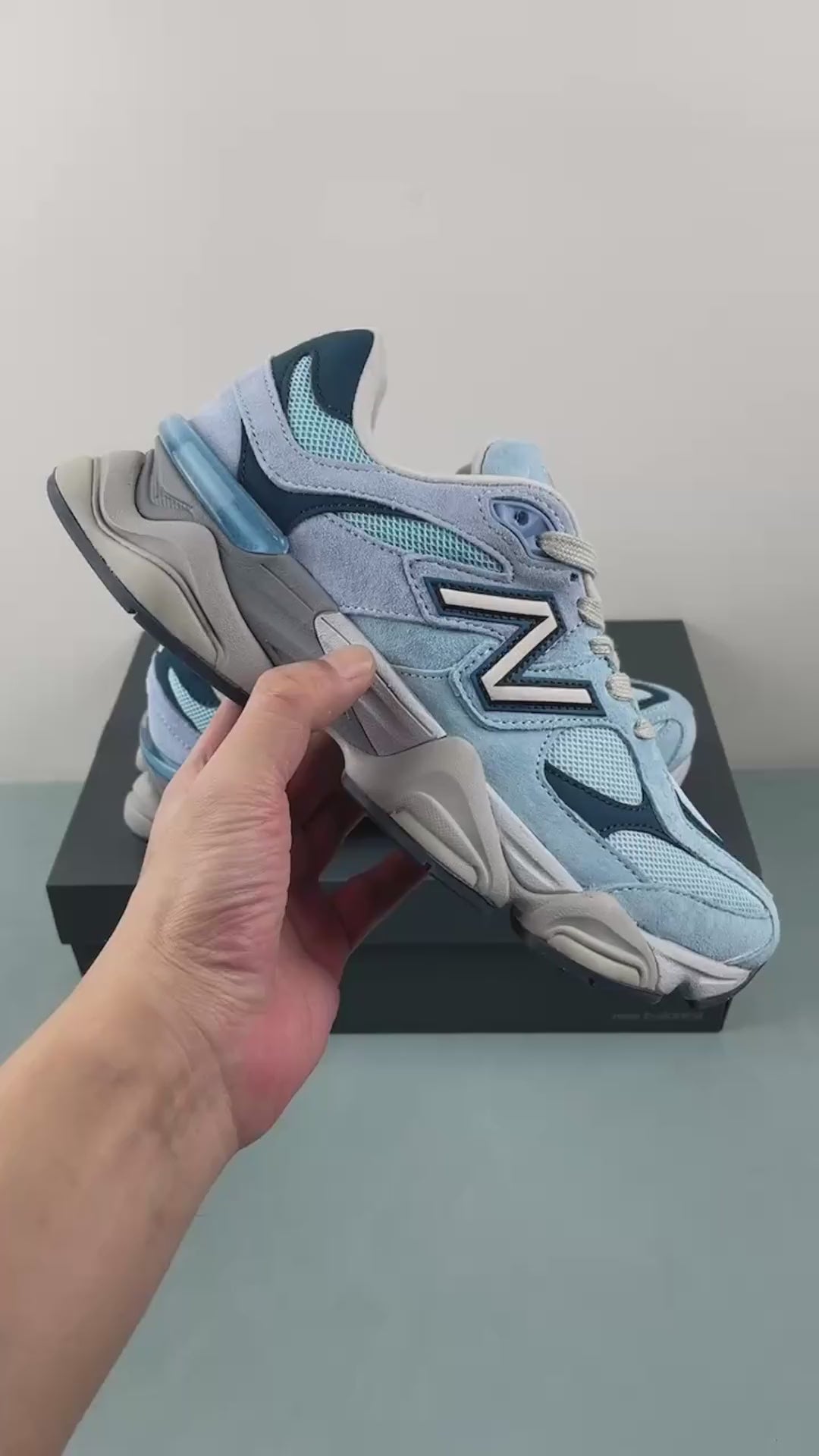 New Balance NB 9060 cromo blue