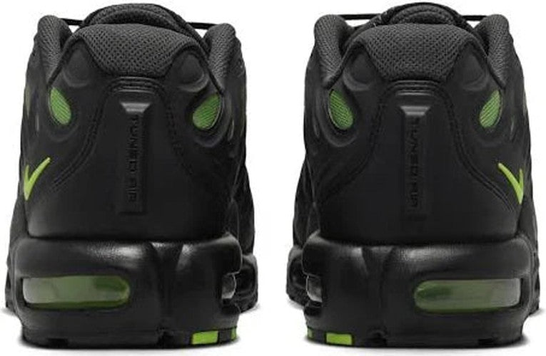 Nike Air Max Plus DRIFT Black Volt