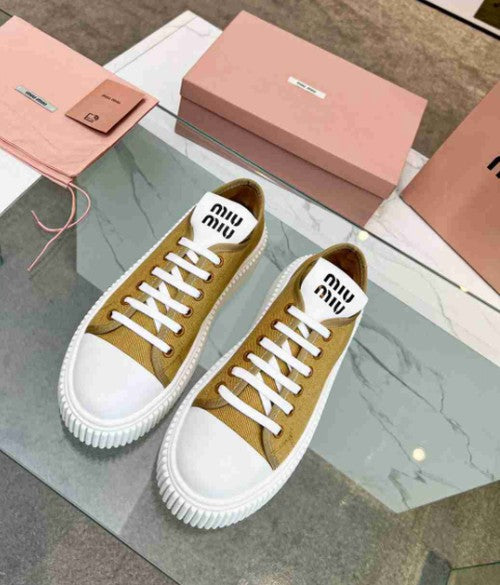 Miu Miu sneakers beige in tessuto Canvas
